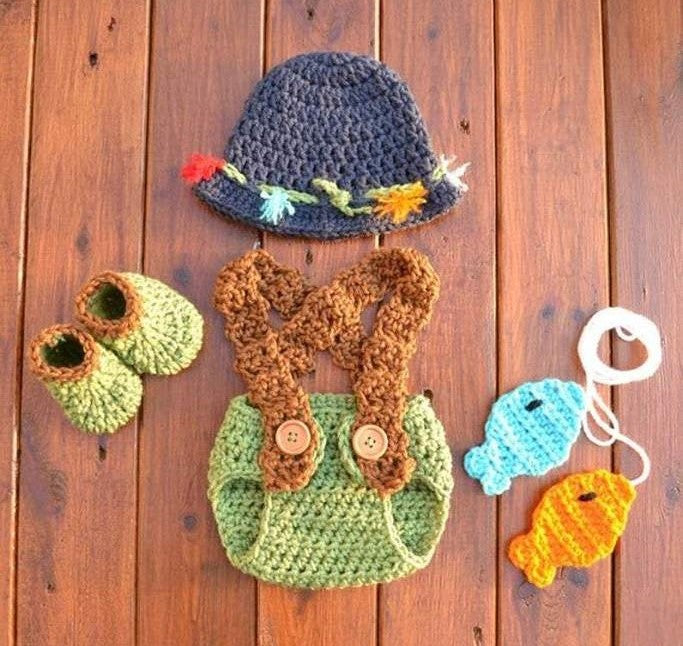 CrochetBabyProps Newborn Fishing Outfit for Pictures Newborn / Green/Navy/Honey / Hat+Diaper with Suspenders+2 Fish