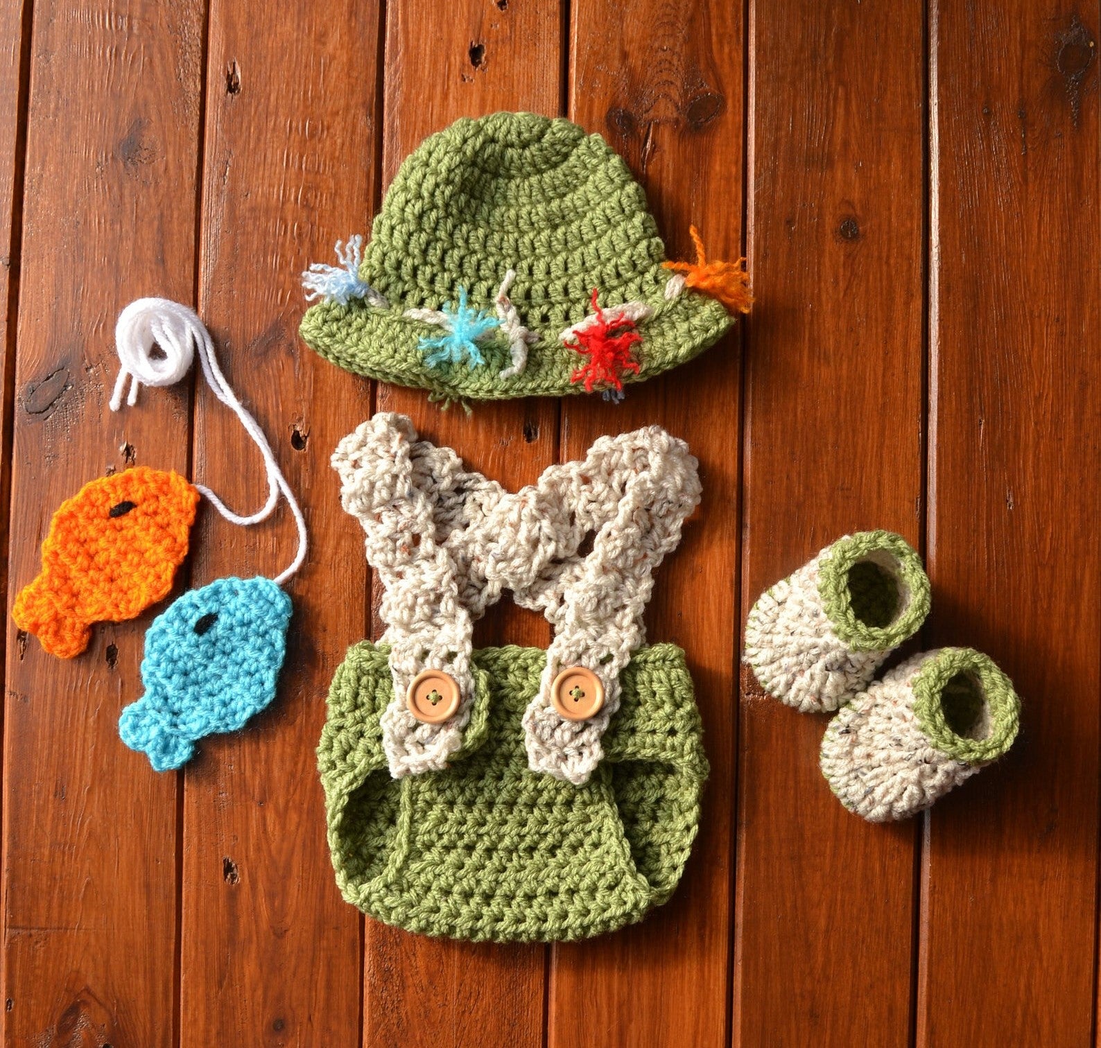 CrochetBabyProps Newborn Fishing Photo Outfit Newborn / Green/Beige / Hat+Diaper with Suspenders+2 Fish