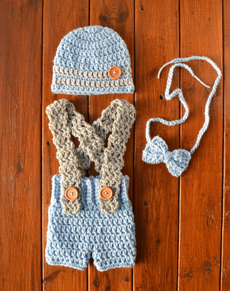 Crochet Newborn Outfit for Photo Prop