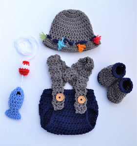 CrochetBabyProps Crochet Fisherman Baby Outfit 0-3 Months / Hat+Diaper with Suspenders+2 Fish / Navy/Grey